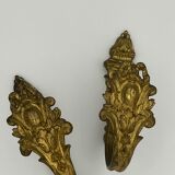Paire de porte-embrasses en bronze dorée style Rocaille