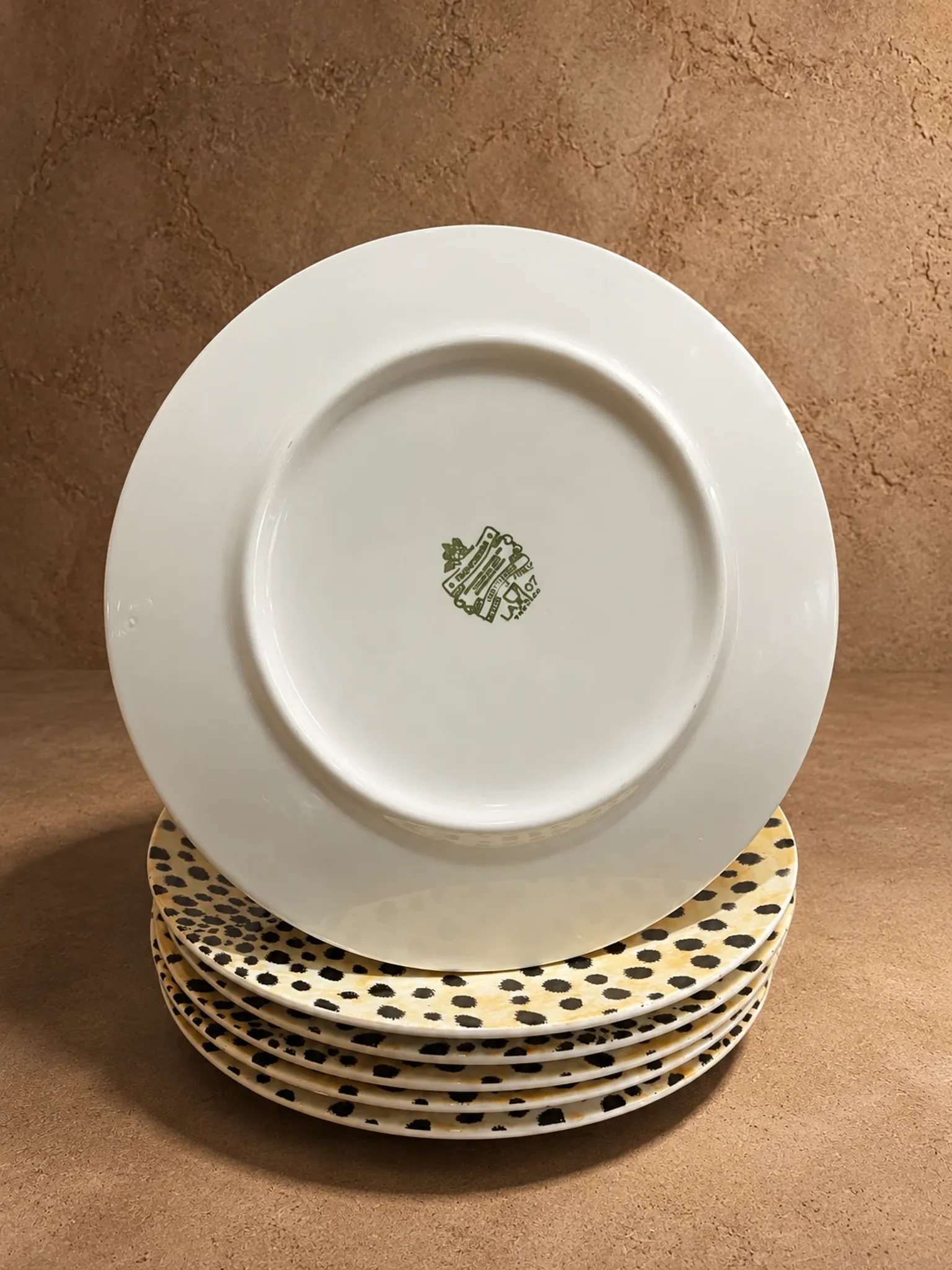 Service d'assiettes Pagnossin Treviso -Collection "Safari"