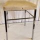Tabouret vintage en métal chromé et similicuir blanc - mid. XXeme