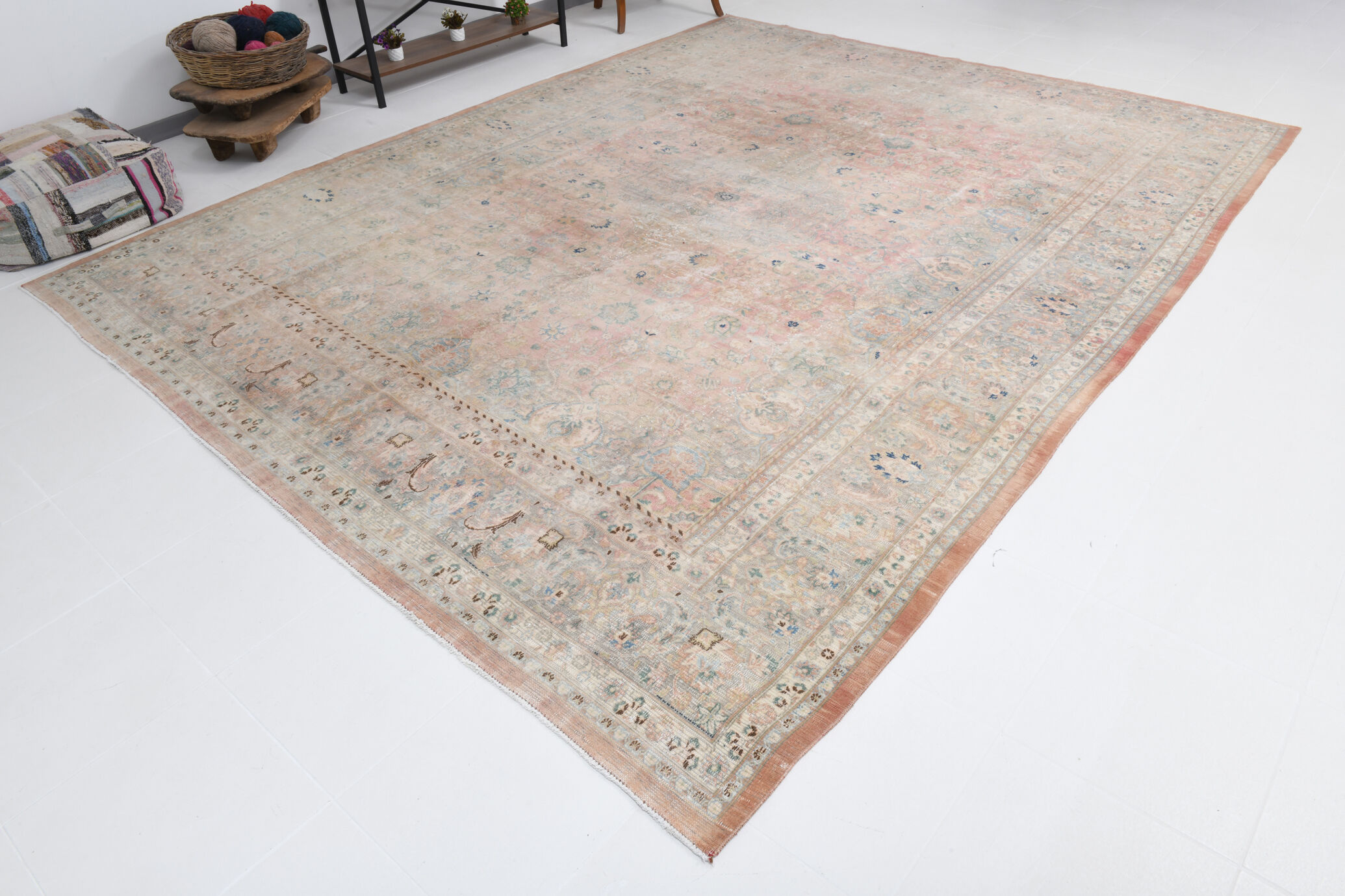 Classic persian rug, 301x385cm