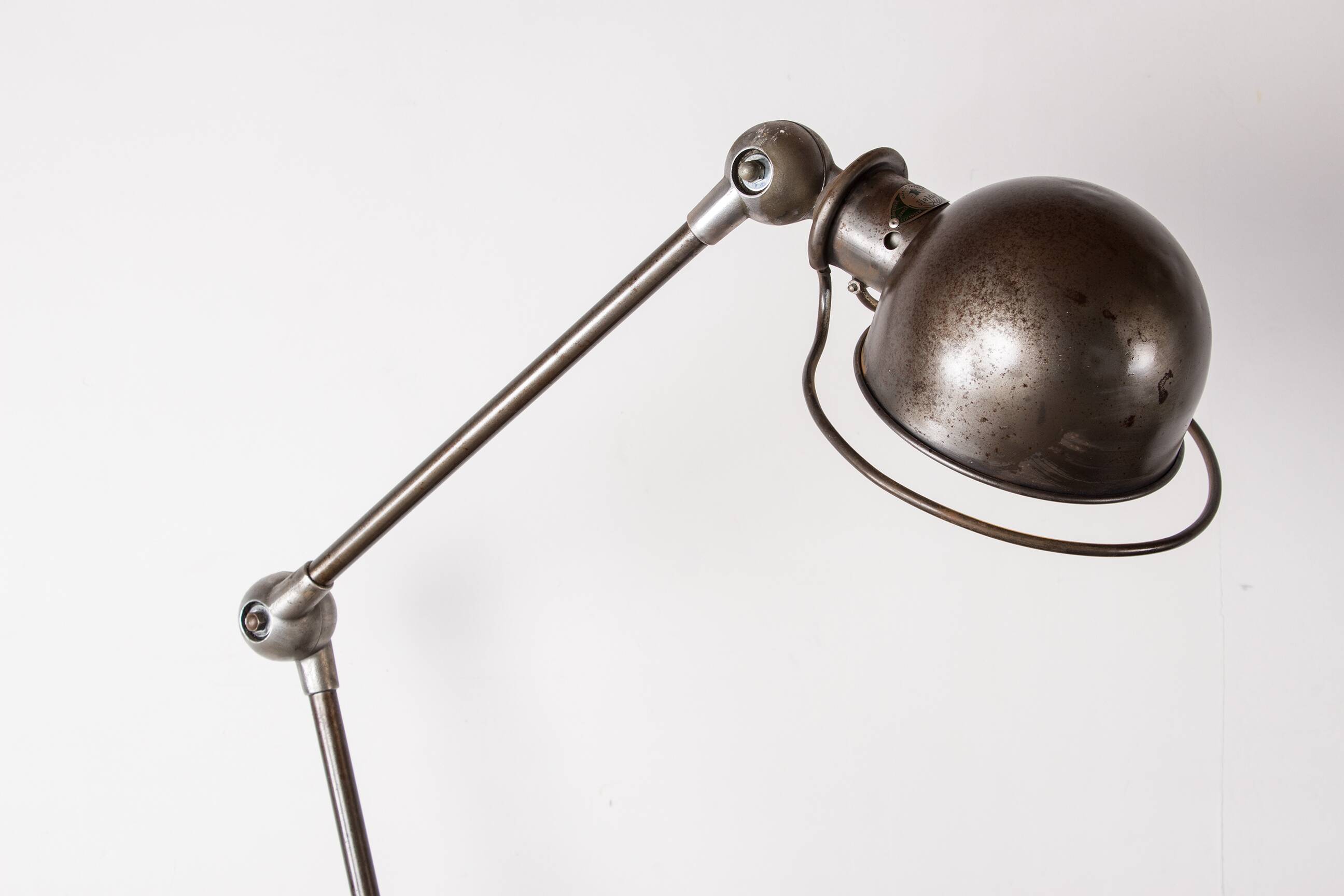 Metal desk lamp, Industrial style with two articulated arms by Jean-Louis Domecq for Jieldé.