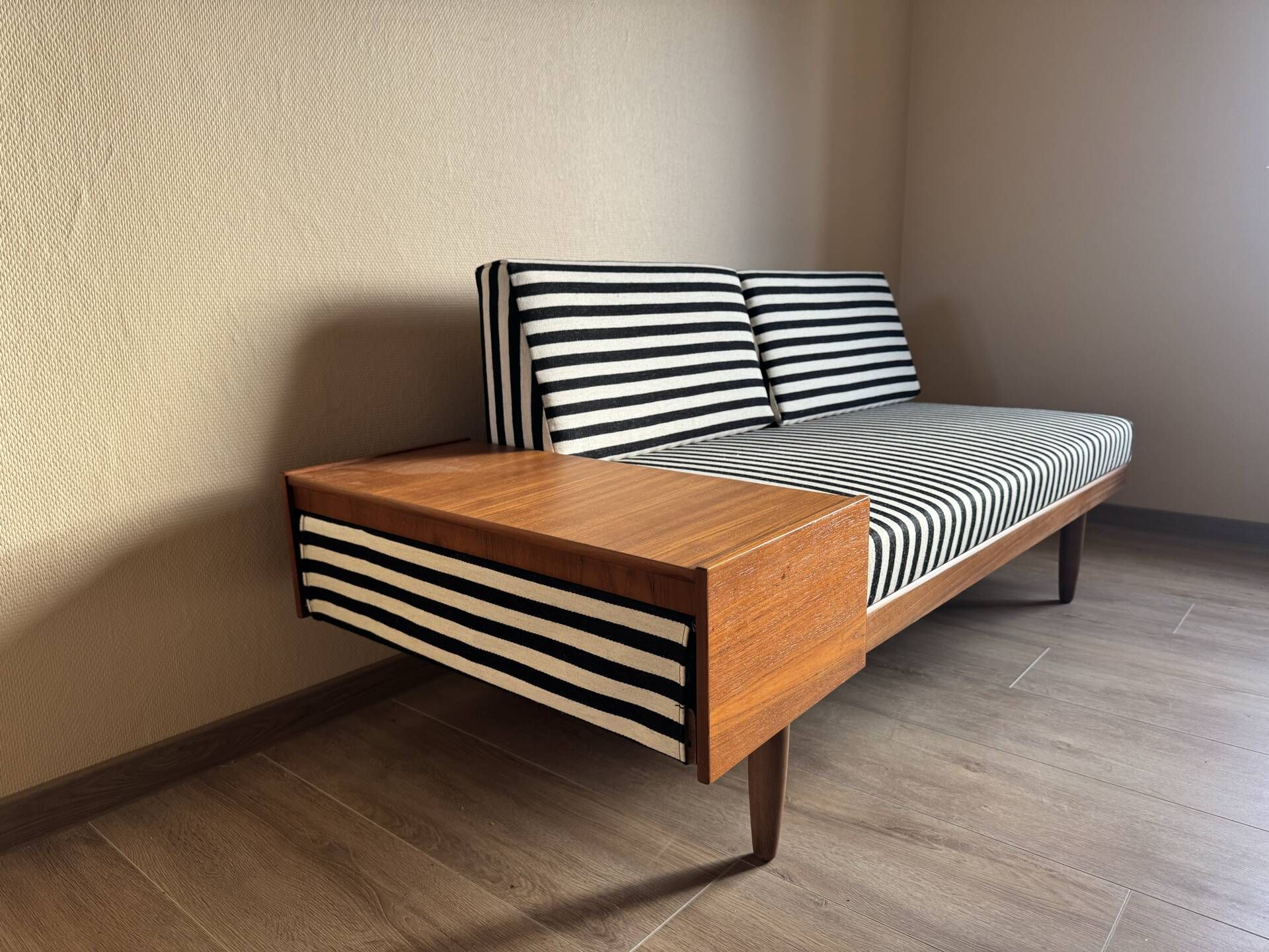 Vintage Scandinavian Ekornes Svane retro daybed MidCentury 1960s