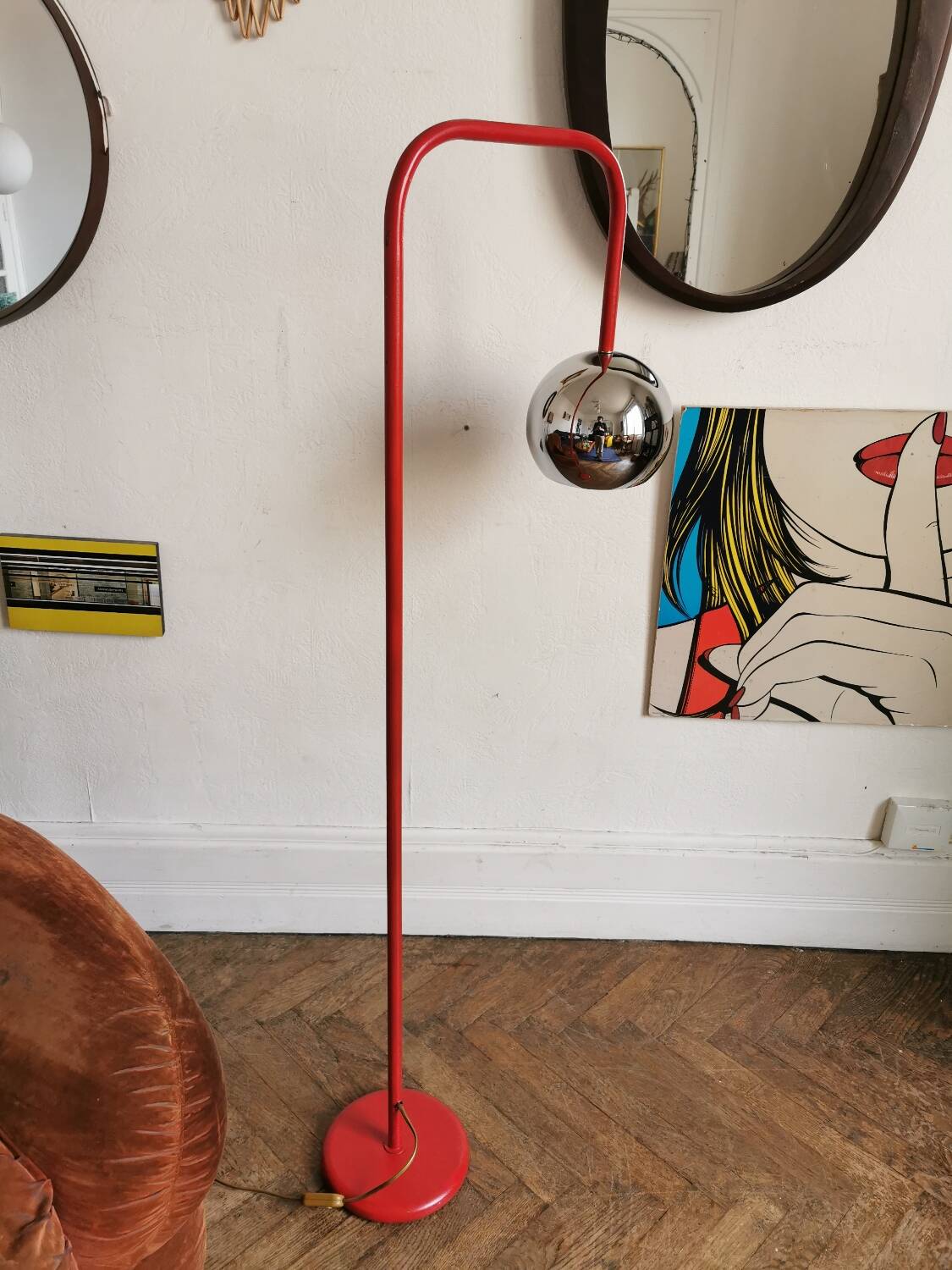 Space age floor lamp