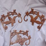 Set of 3 pretty cast iron hooks
