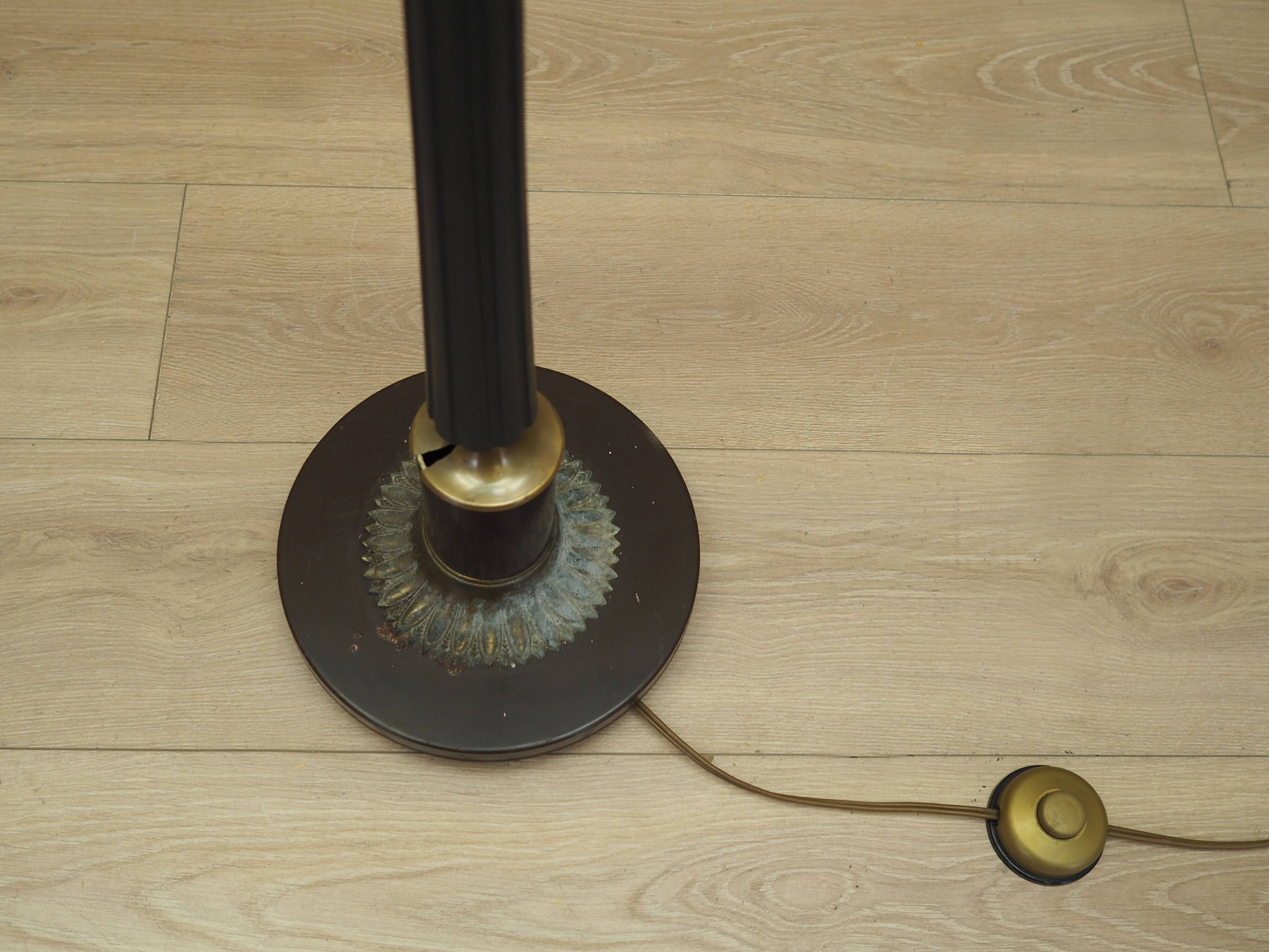 Lampadaire, design danois, années 1970, production : Danemark