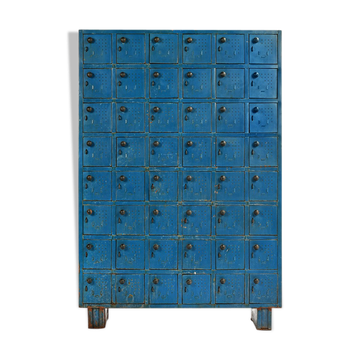 Meuble d’atelier bleu en métal à 48 casiers