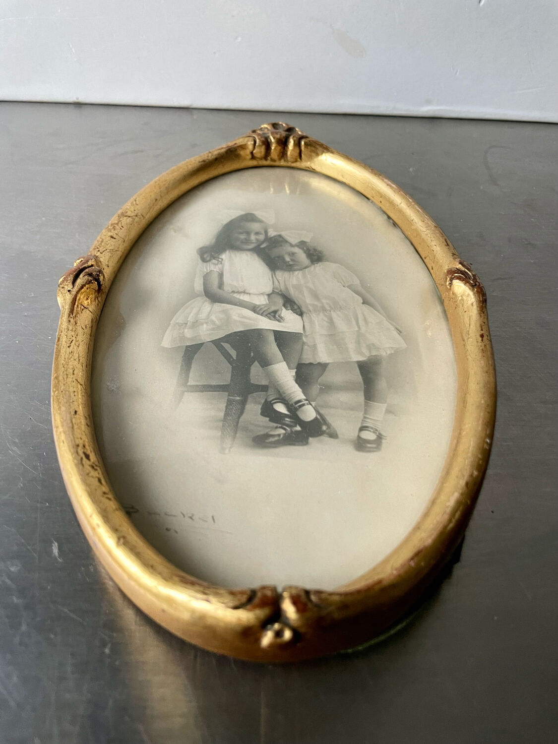 Art nouveau oval frame gilded wood measurements 19 cm x 11.5 cm  convex glass