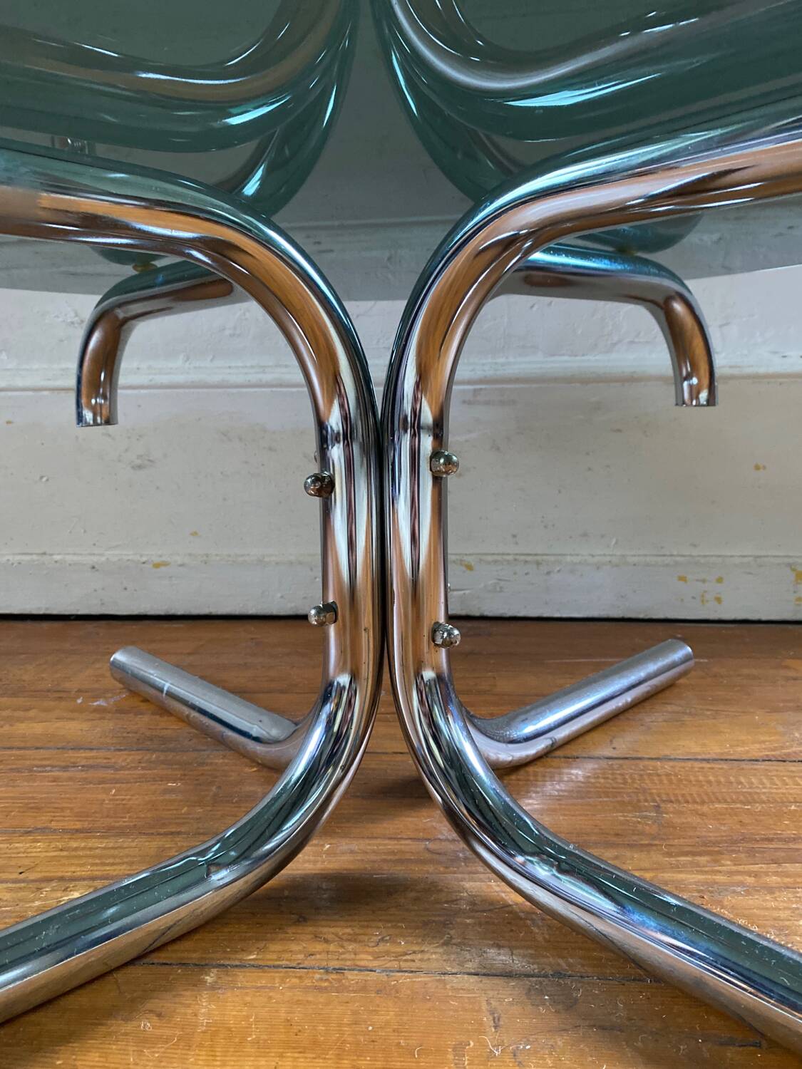 Tubular round smoked glass coffee table vintage 1970