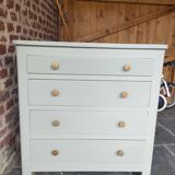 Chest of drawers