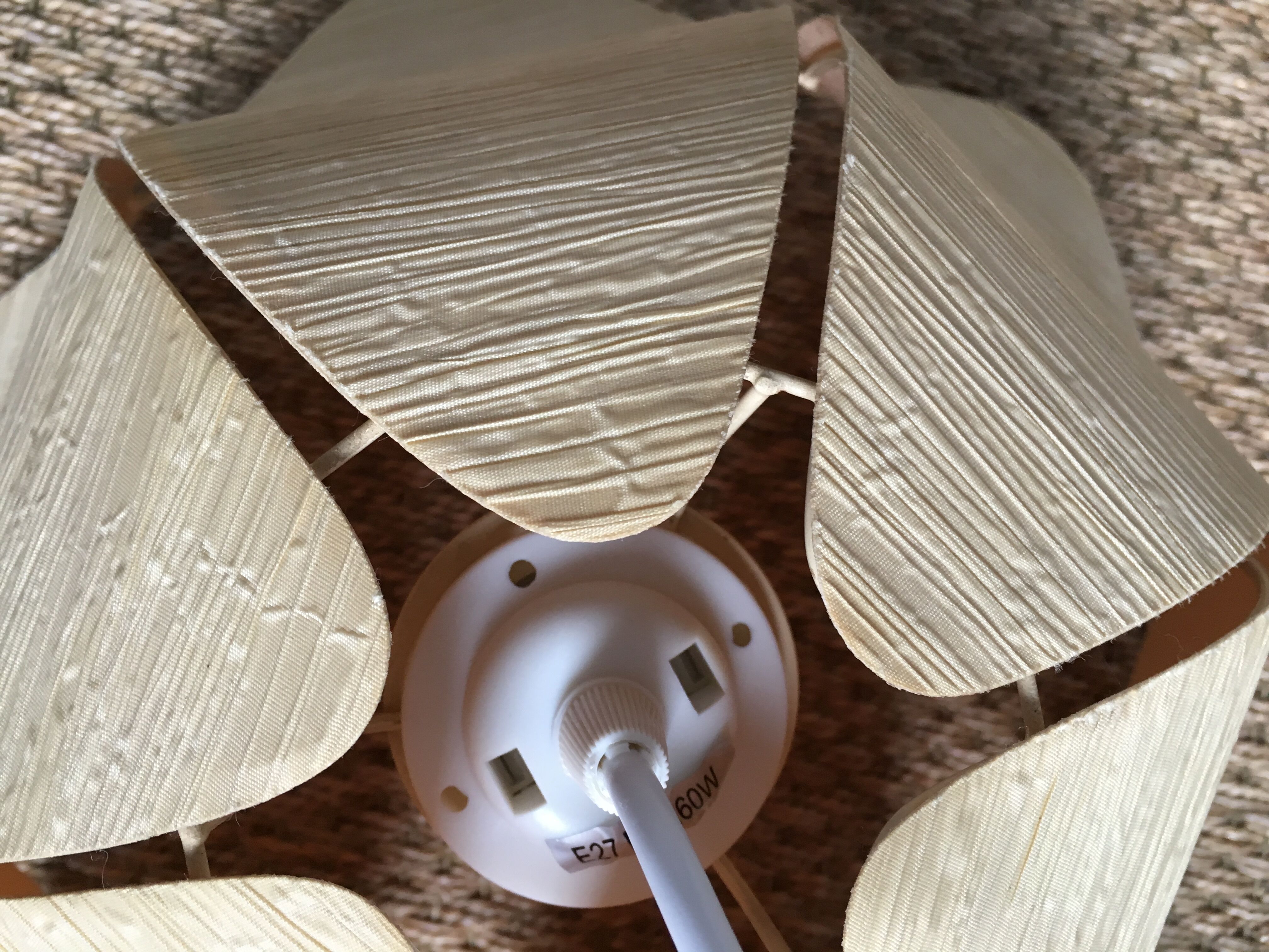 Small beige fabric flower 70's suspension