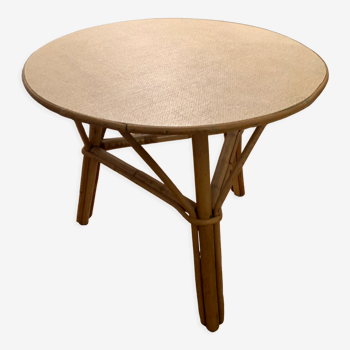 Side rattan table