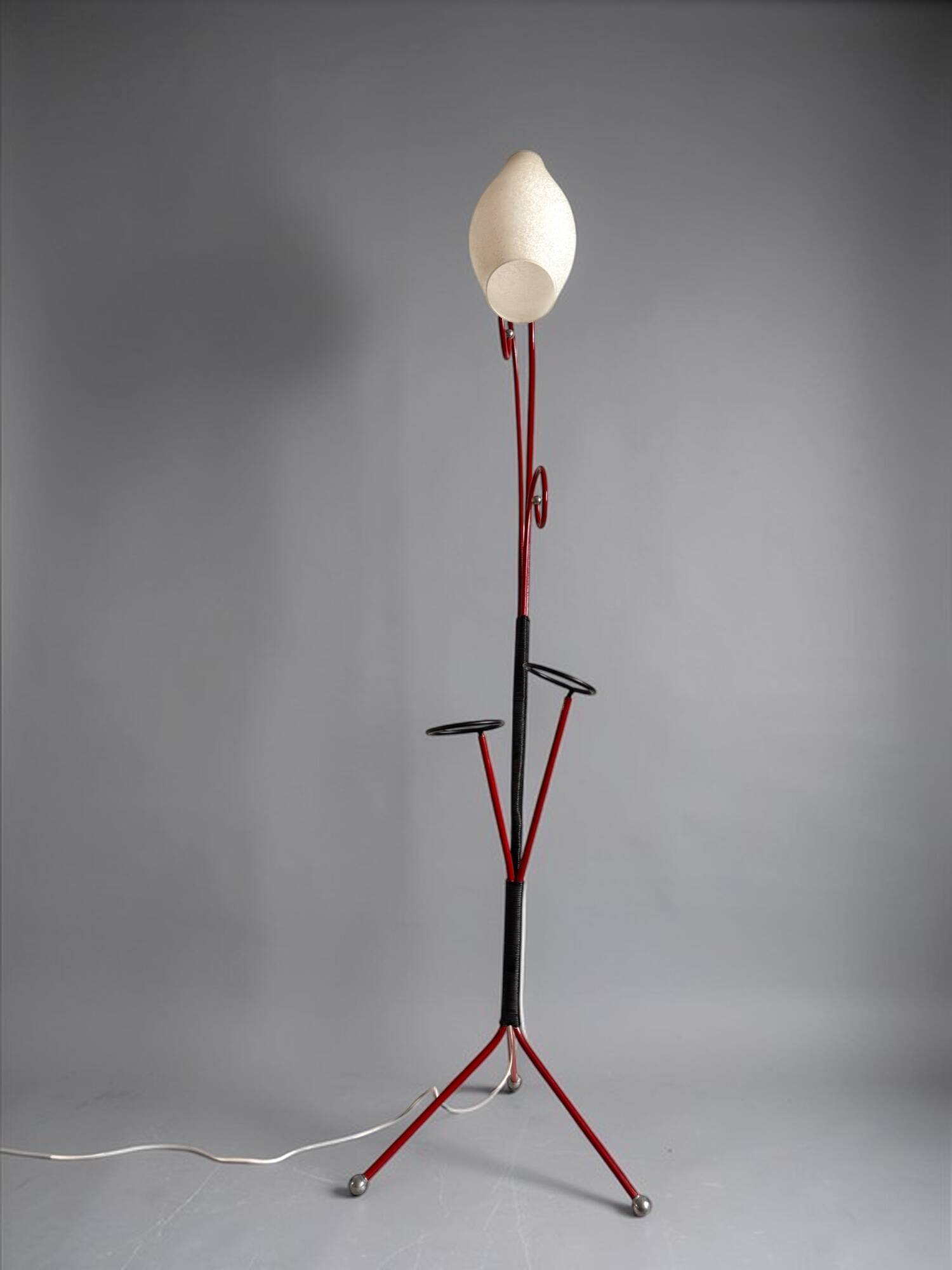 1950 red tripod floor lamp with plant holder | Opaline | Swan neck