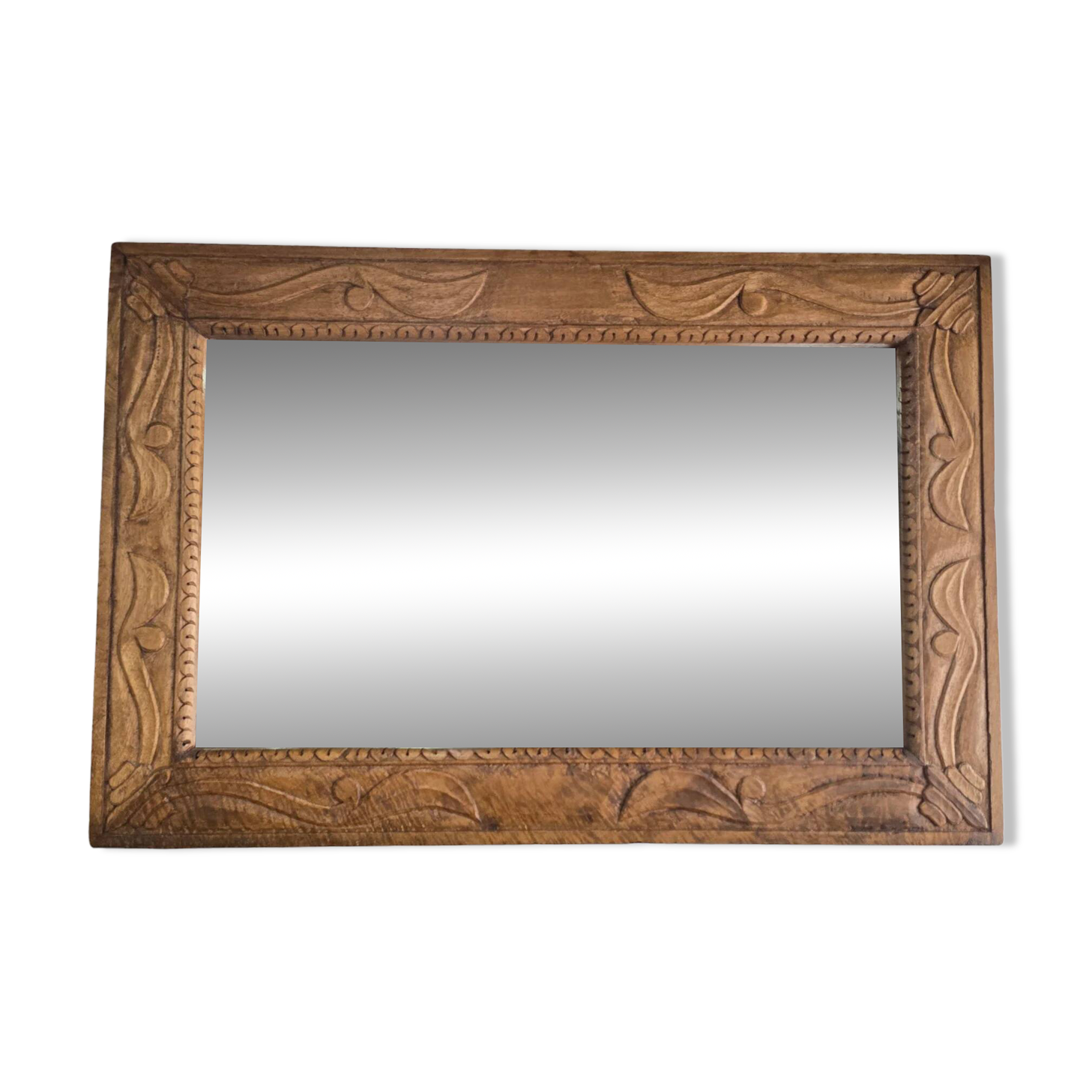 Large wall mirror in carved wood – handcrafted work