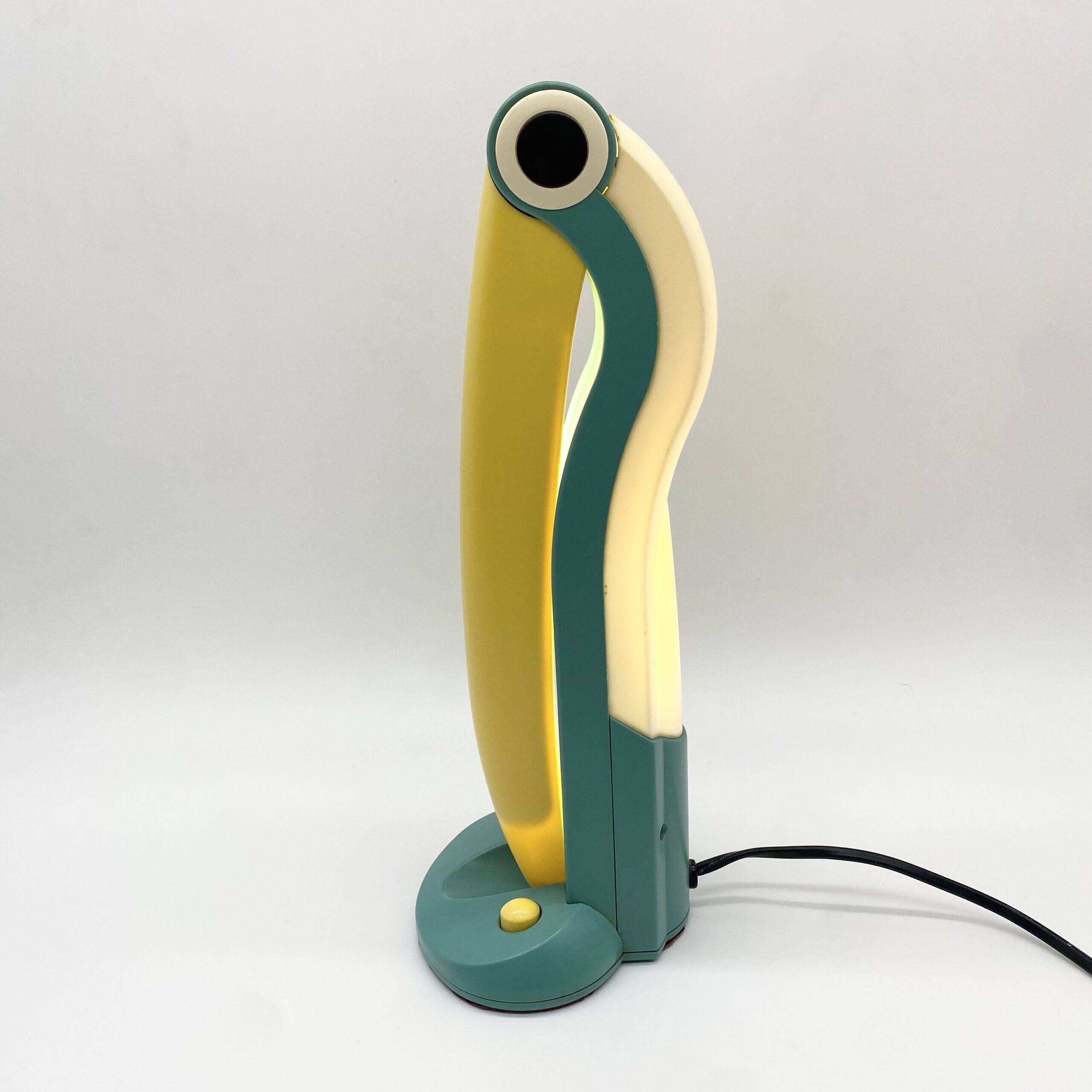Toucan lamp "original" – H.T. Huang, Jiun Yo Co. Ltd., 1980s