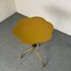 Table d'appoint haute design italien par Emaf Progetti pour Zanotta années 1980.