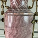 Pair of urns in pink marble and gilt bronze