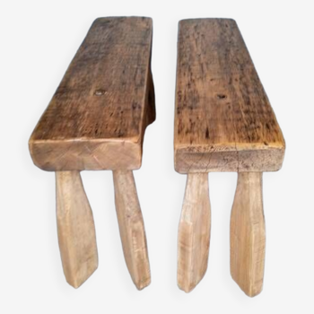 Paire 2 bancs / tabourets bois massif patiné