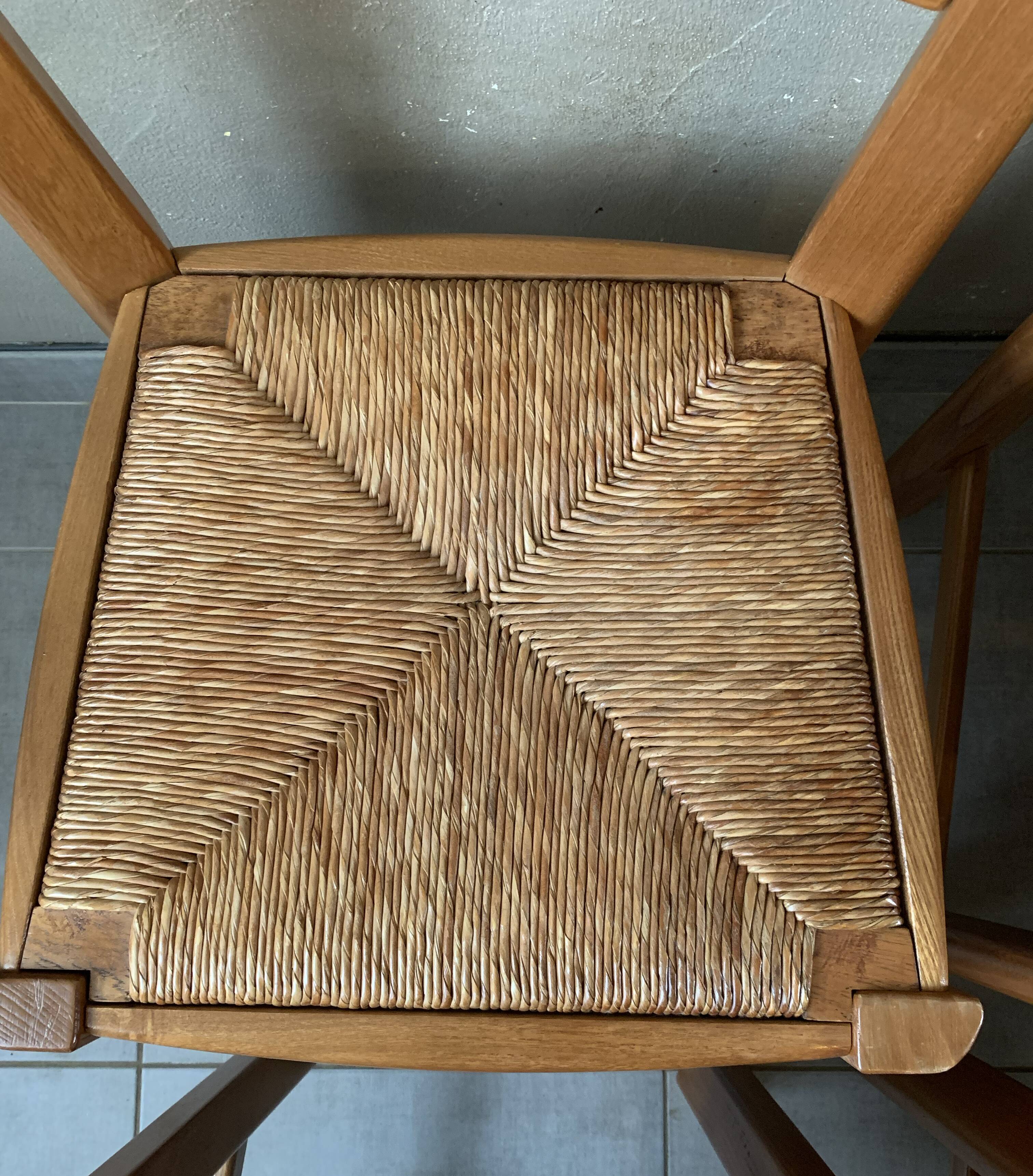 Regain House Elm Dining Room Set