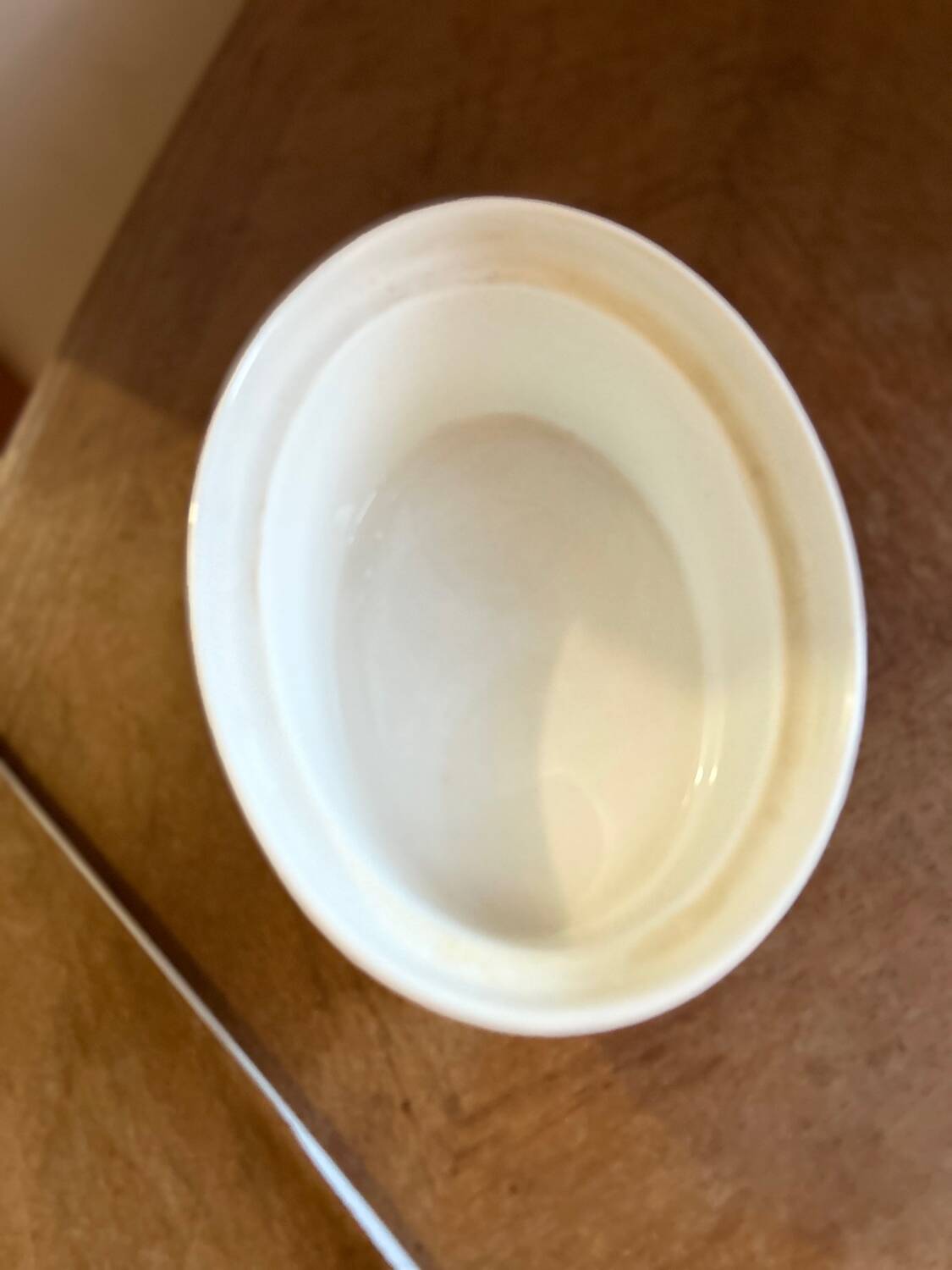 Oven dish in porcelain shaped like a pheasant