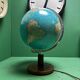 Lampe globe en verre Duo Welt Im Raum vintage des années 1980 en provenance d'Allemagne