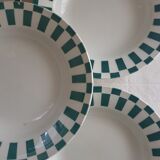 Suite de 5 plates Digoin checkerboard pattern