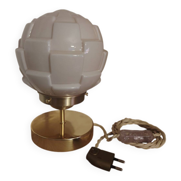 Opaline rose cubique Art déco sur tige en lampe