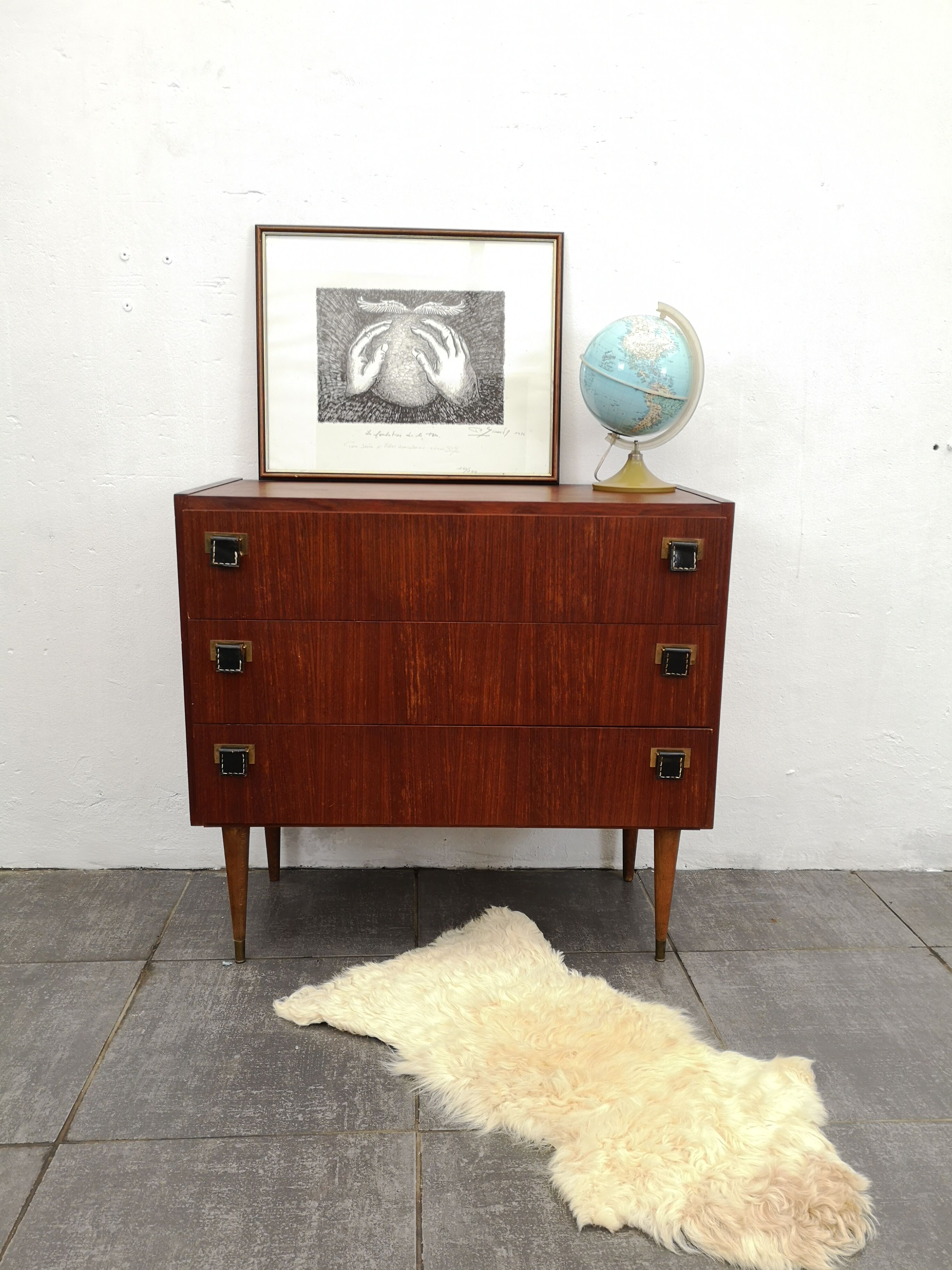 Vintage dresser