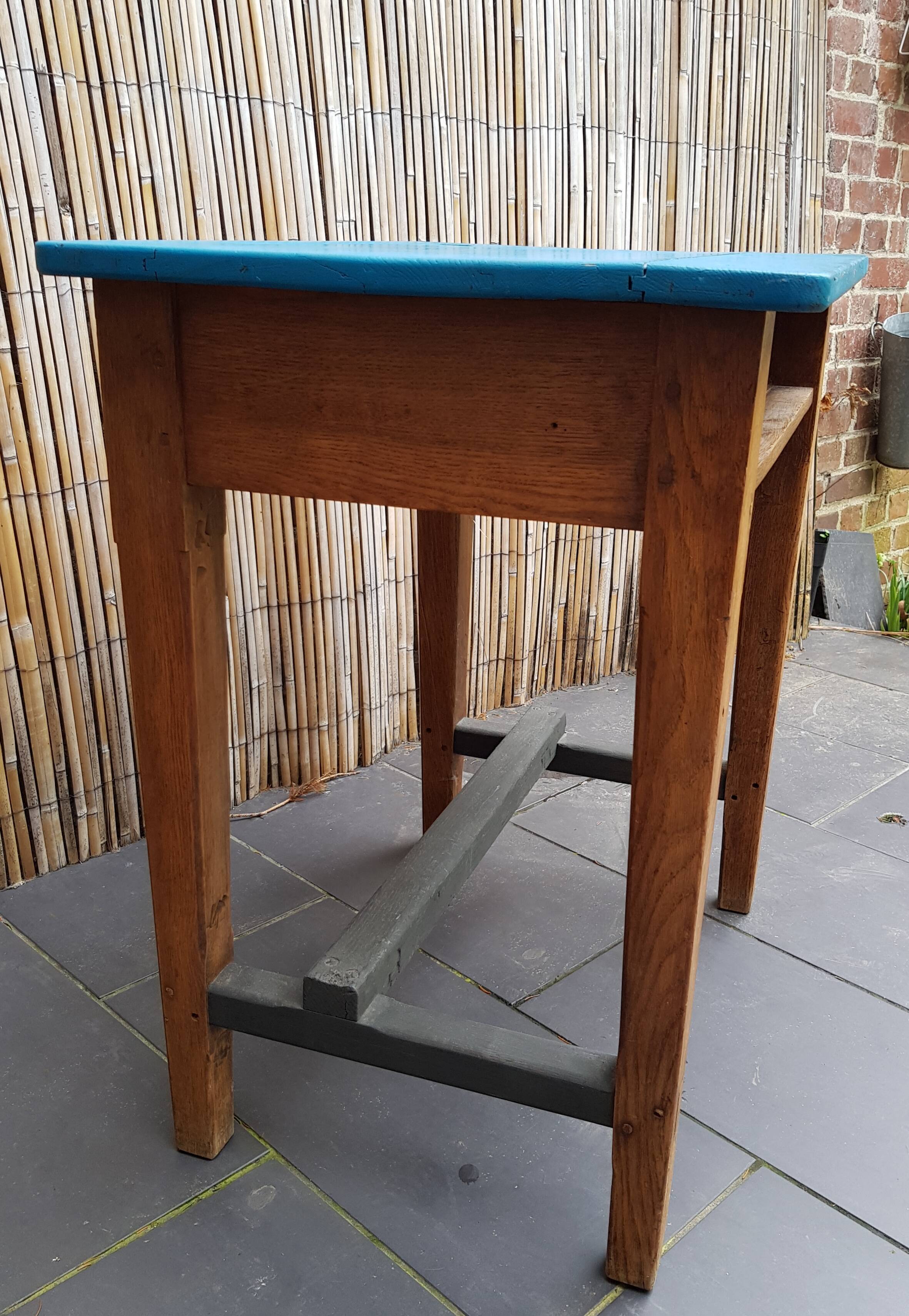 Schoolboy office 1 old person in oak