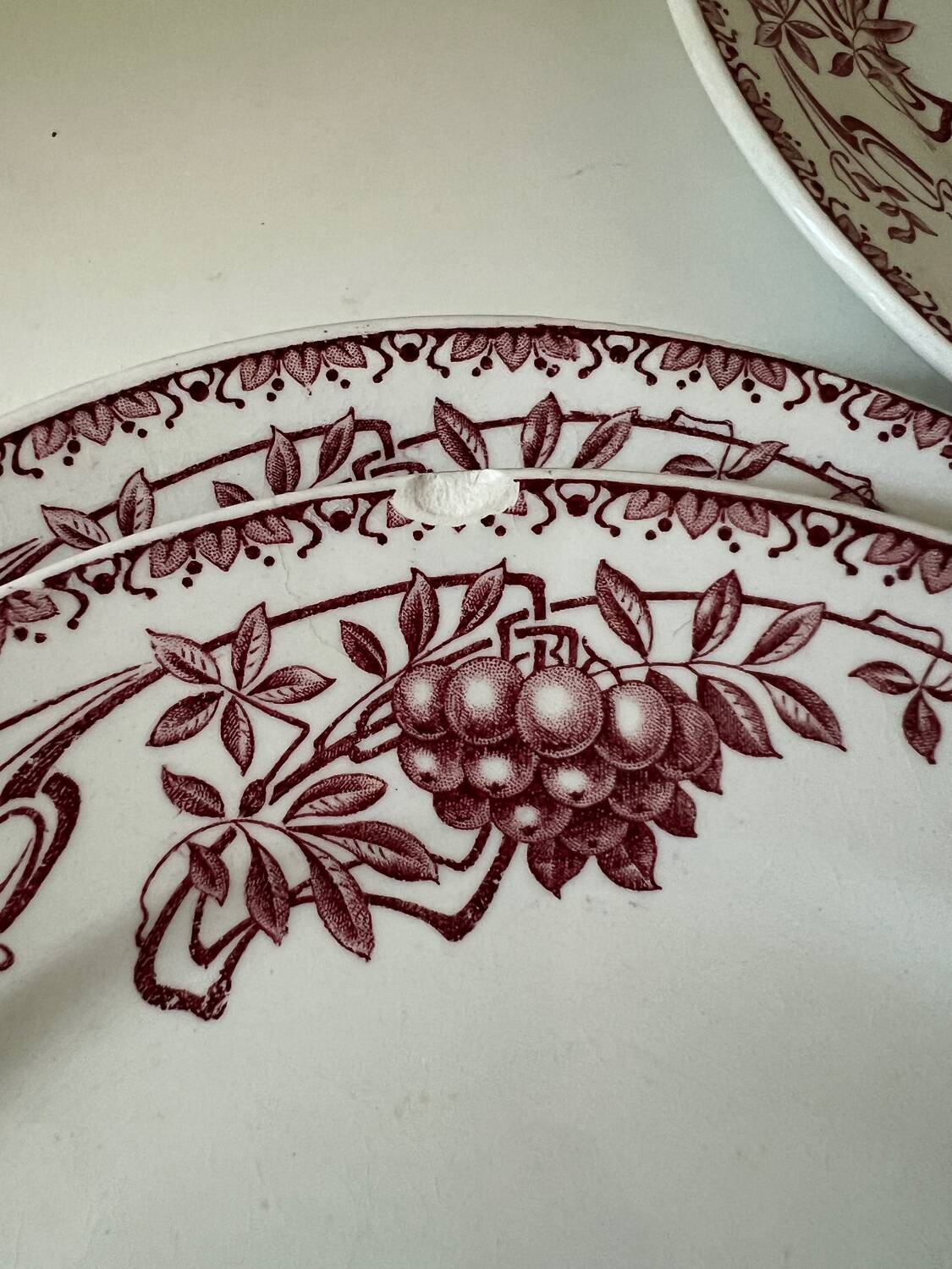 Ensemble assiettes Terre de Fer décor Sorbier Boch Frères Kéramis