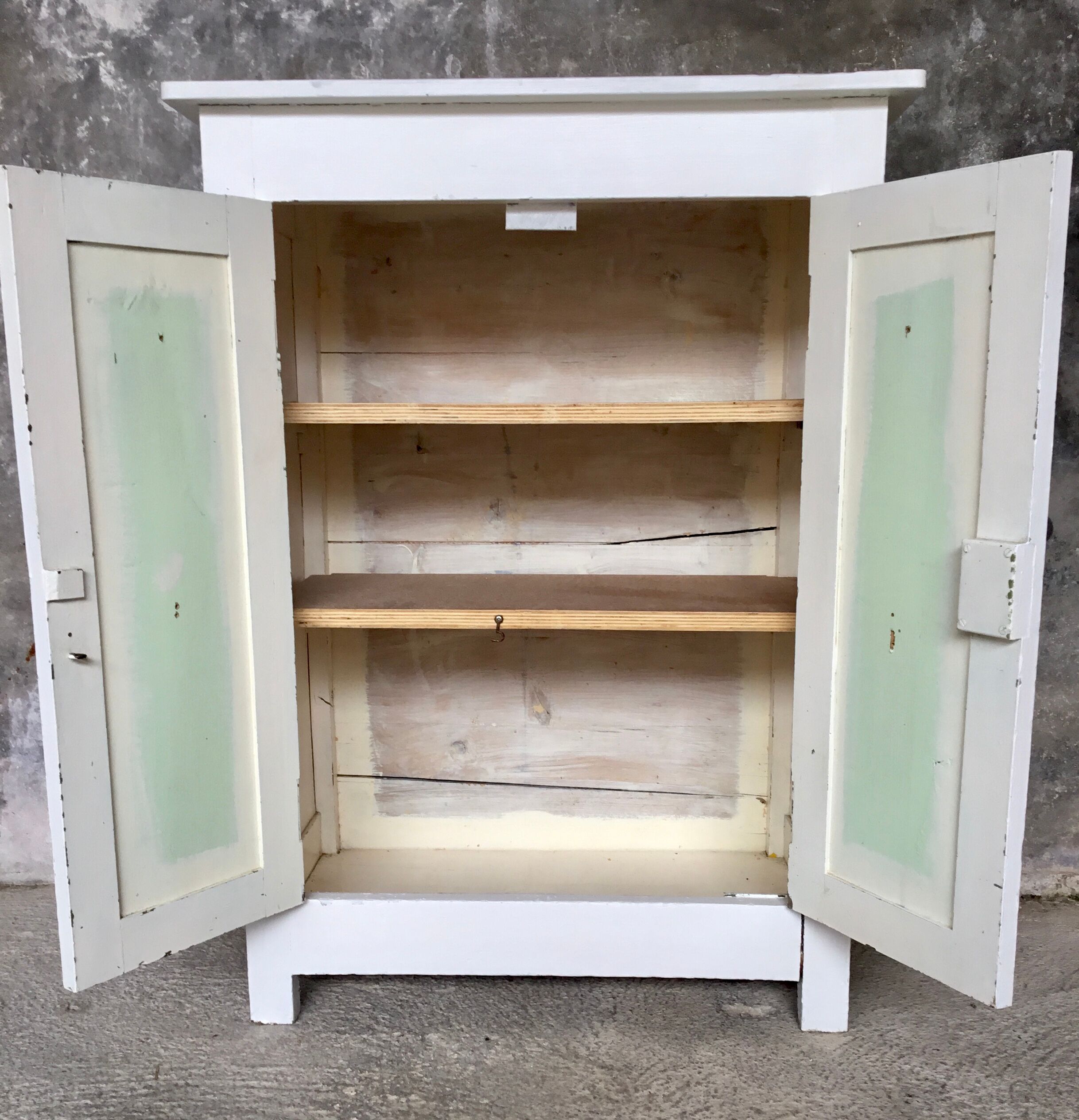 White Parisian buffet 2 doors - 1950