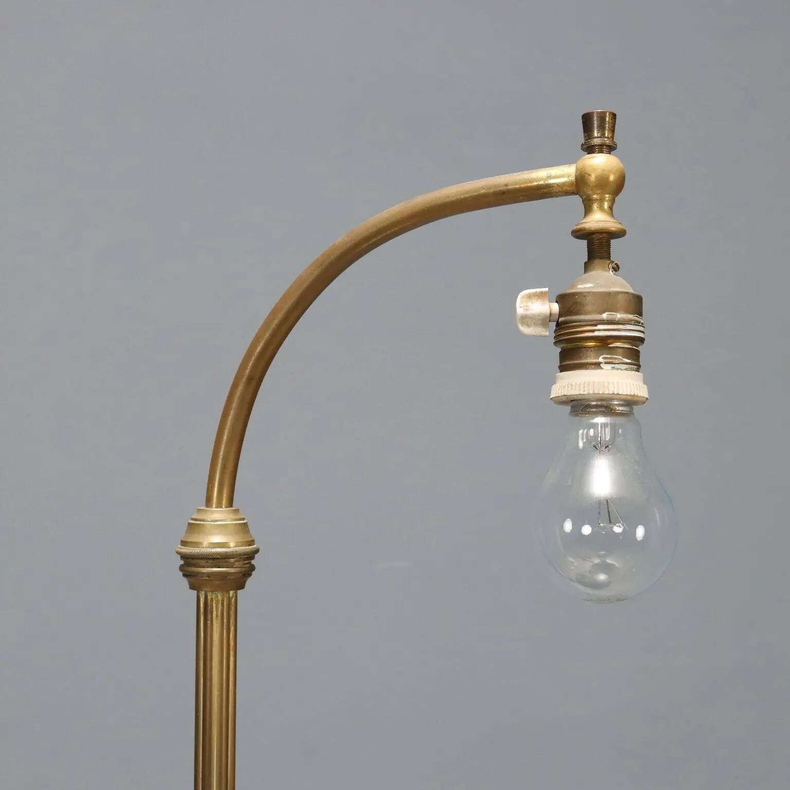Lampadaire ancien avec table d’appoint en bronze et marbre, Italie, XXe siècle