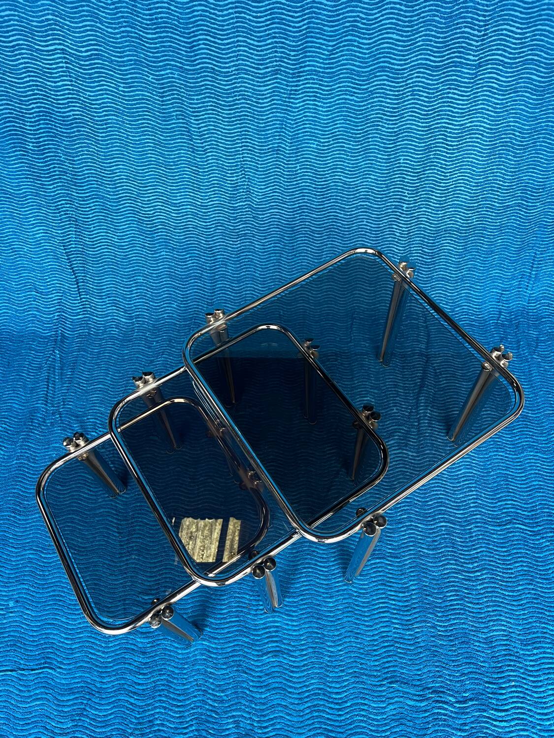 Set of 3 vintage nesting tables 1970 hollywood regency gold metal