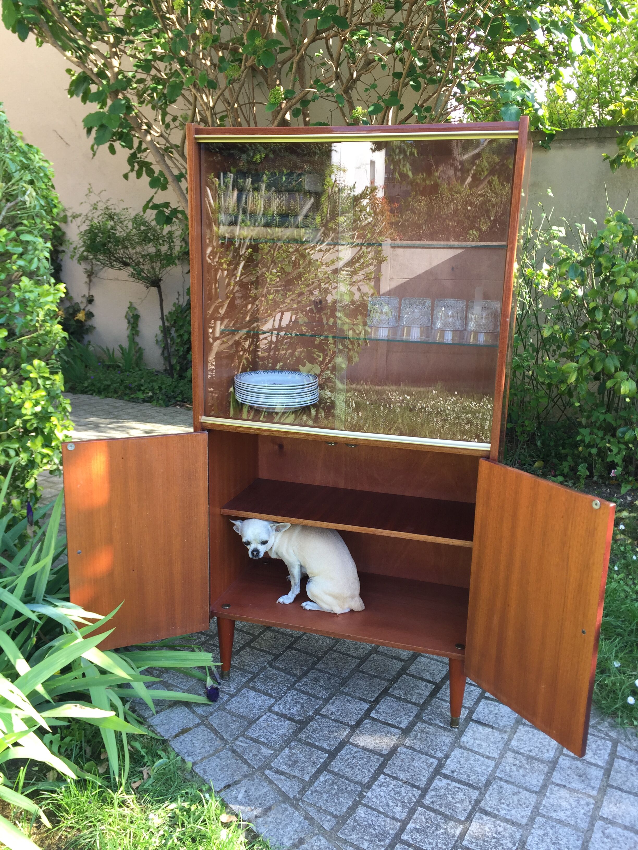 Buffet vaisselier vintage 1950 avec vitrine