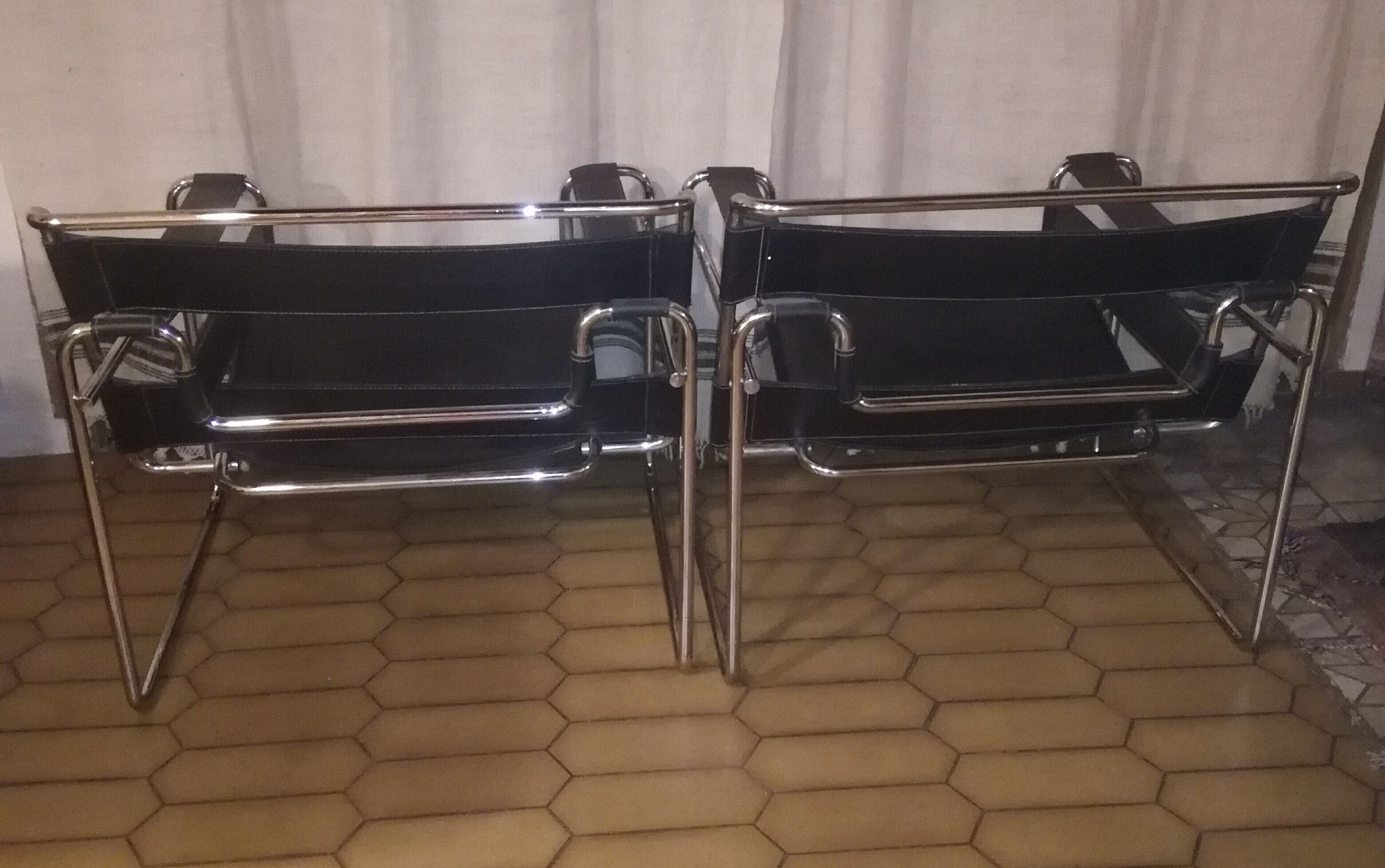 Pair of leather armchairs Breuer model B3
