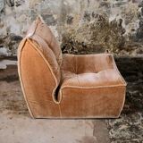 Paire de chauffeuses en velours pêche par Beka, France, 1970s