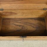 Marine trunk in camphor wood, India – Late 19th century