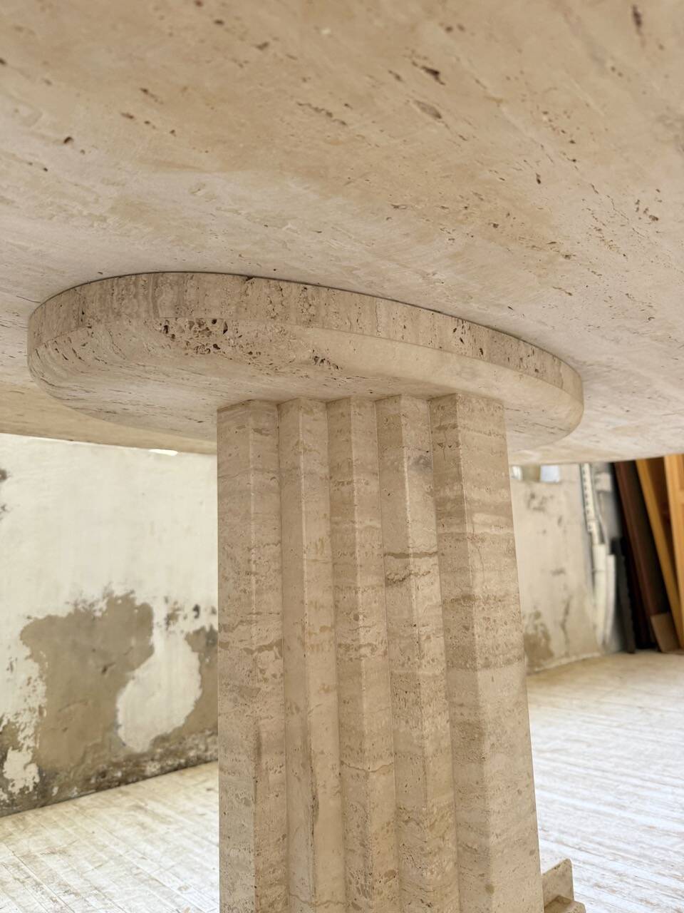 Travertine dining table 1970 Italy Tobia Scarpa