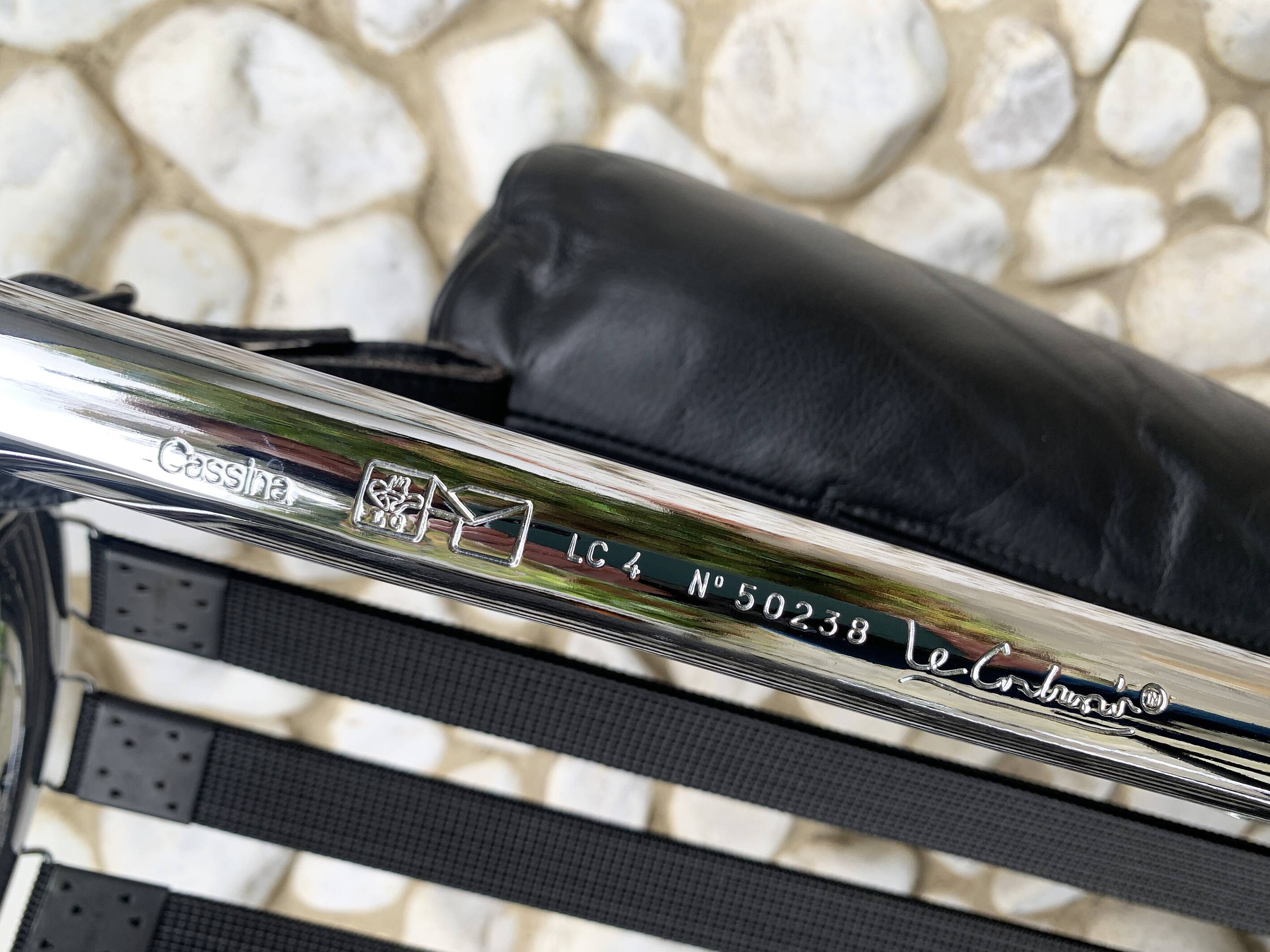 LC4 Cassina Chaise Lounge Vintage Black Leather, Perriand, Le Corbusier and Jeanneret