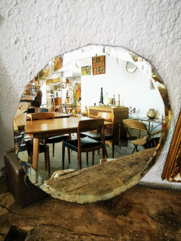 Bevelled round mirror 49cm