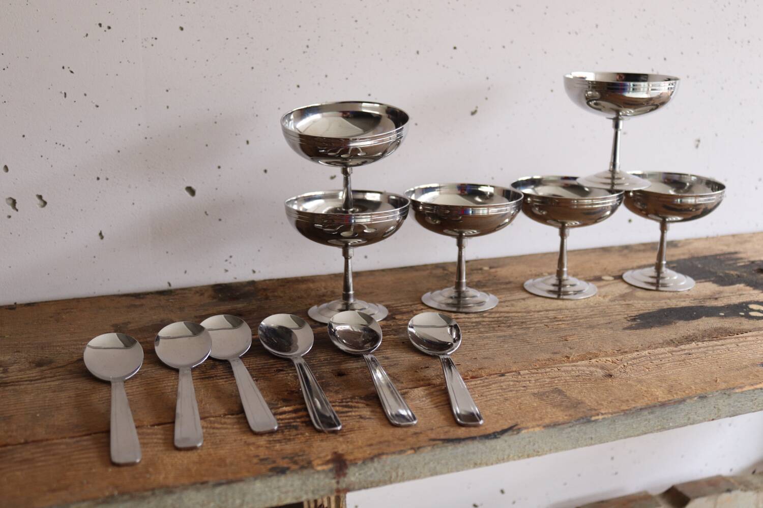 Set of footed cups and 6 spoons L’Étang Rémy