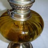 ancienne lampe  de table ou chevet lampe à pétrole électrifiée