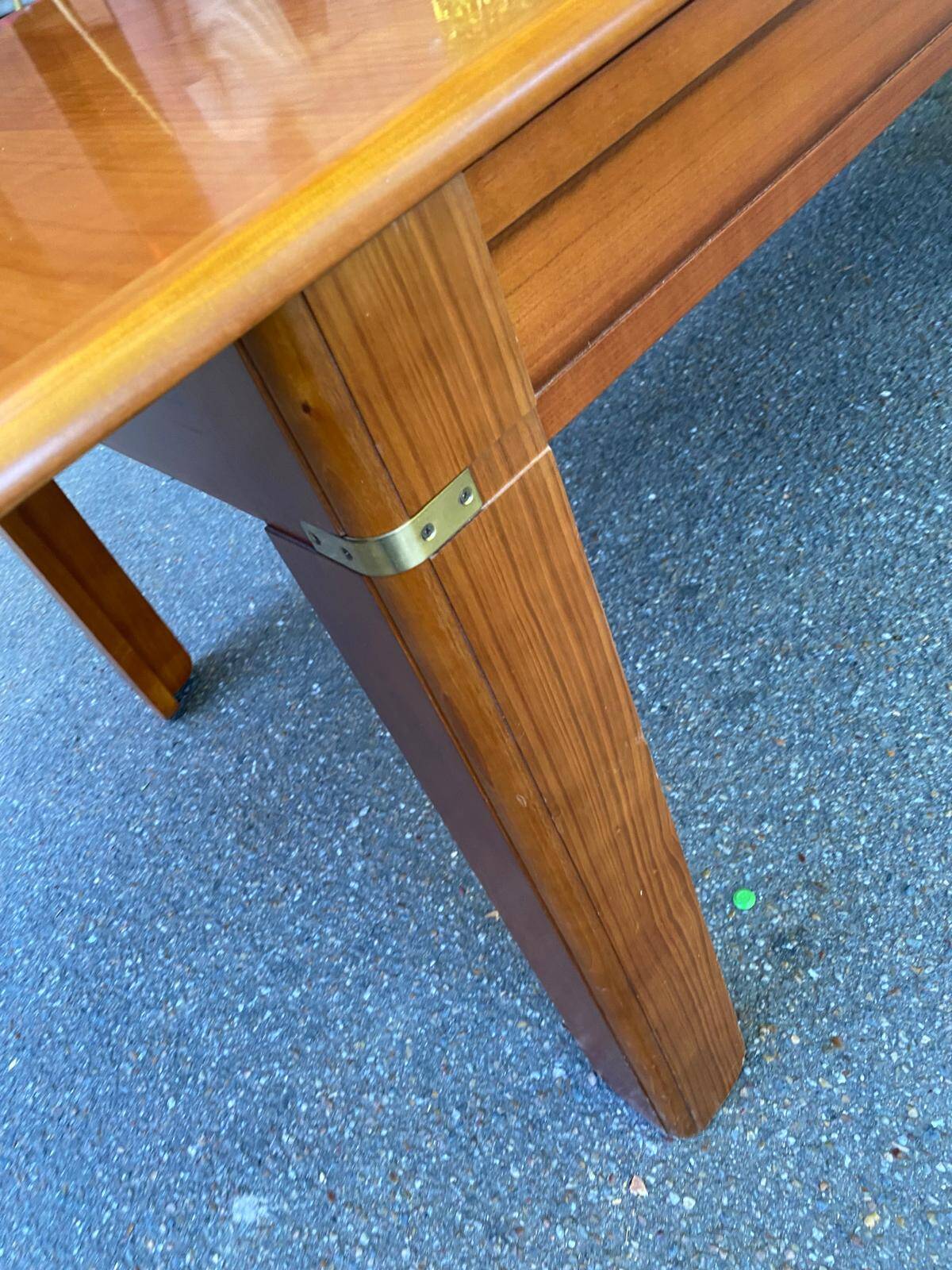 Scandinavian extendable dining table in honey-stained wood for 12 people 1990