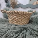 Round woven basket in natural fibers - handmade