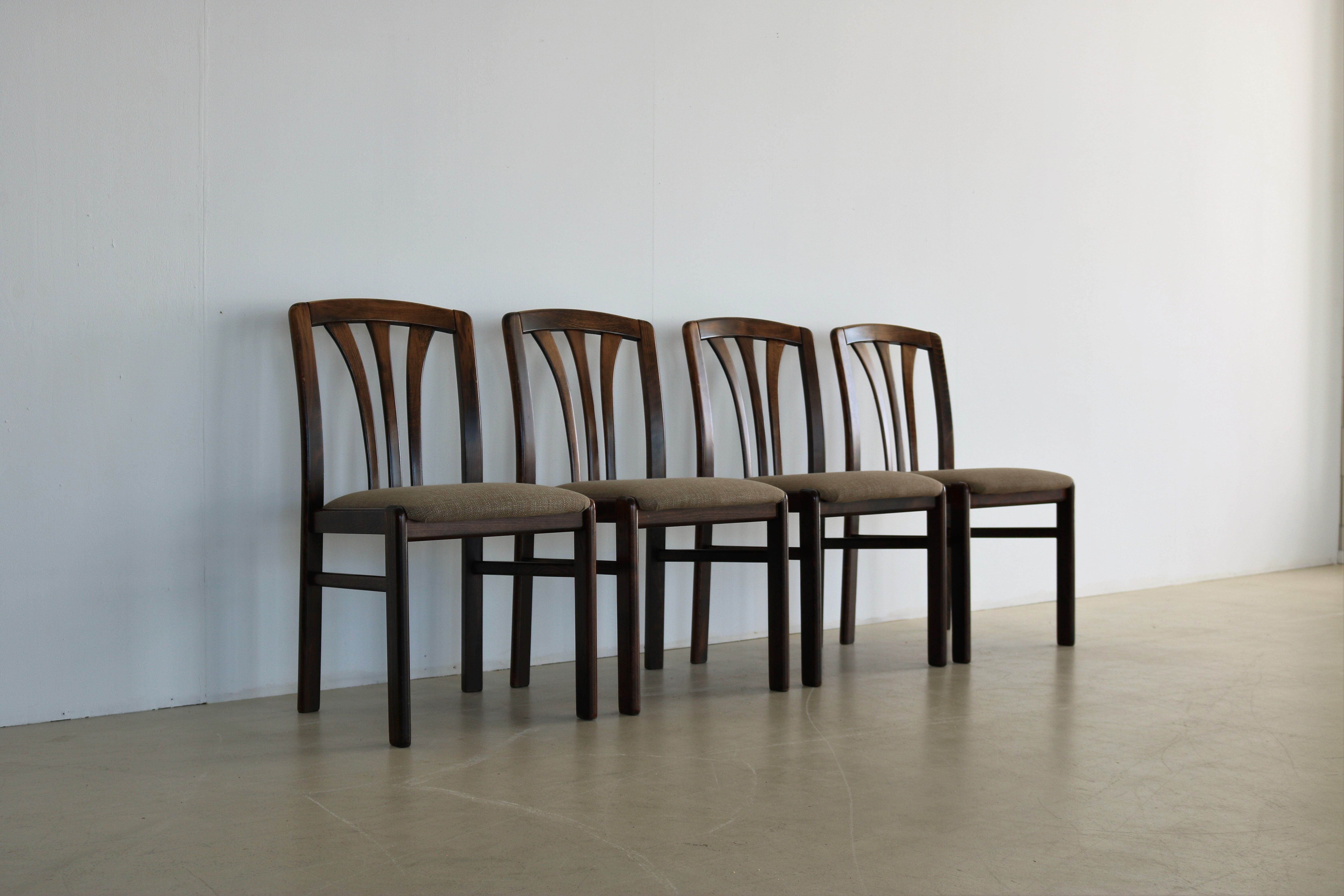 Ensemble vintage de 4 chaises de salle à manger