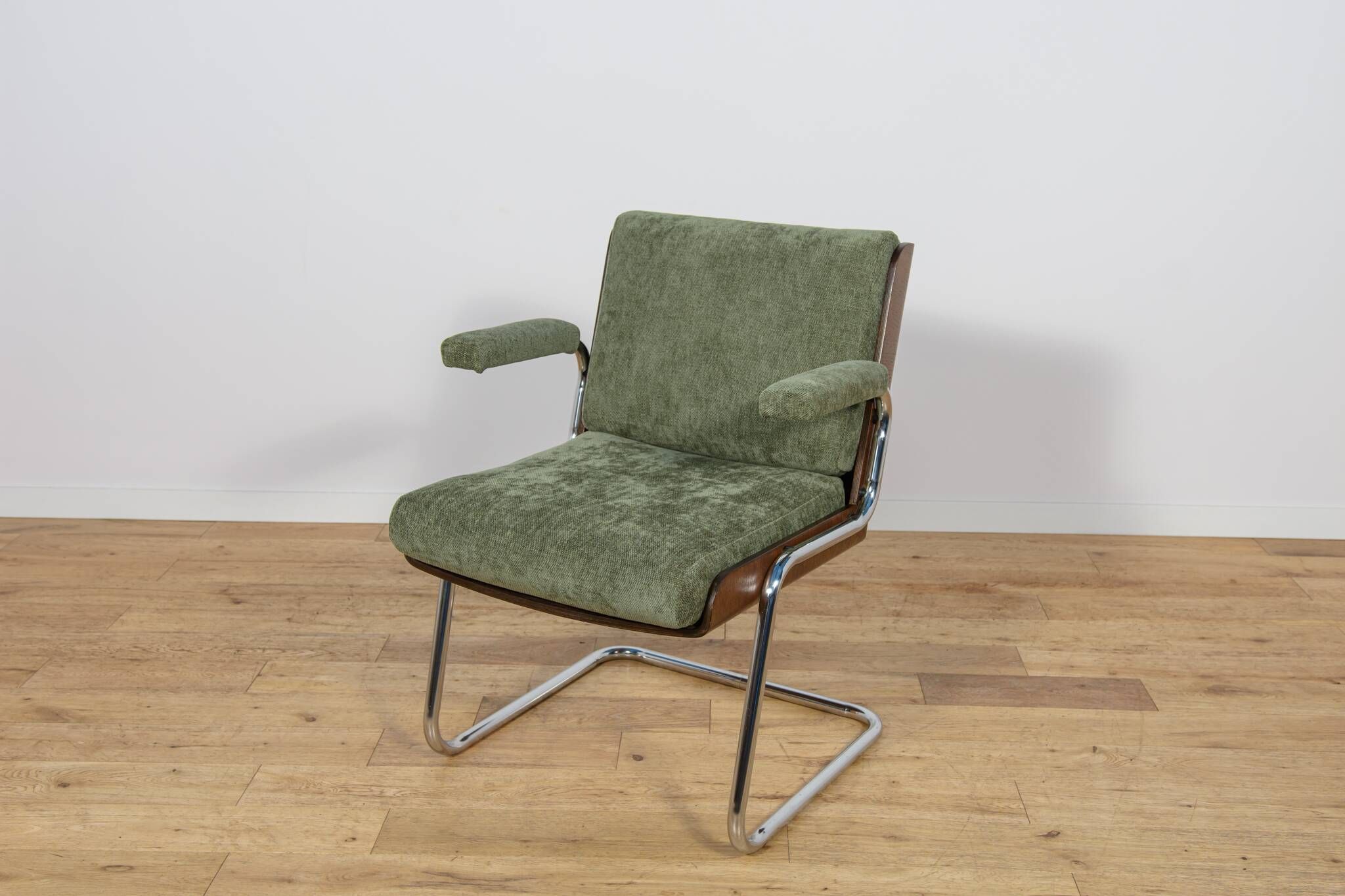 Chrome and Teak Chairs by Gordon Russell, United Kingdom, 1970s, Set of 4
