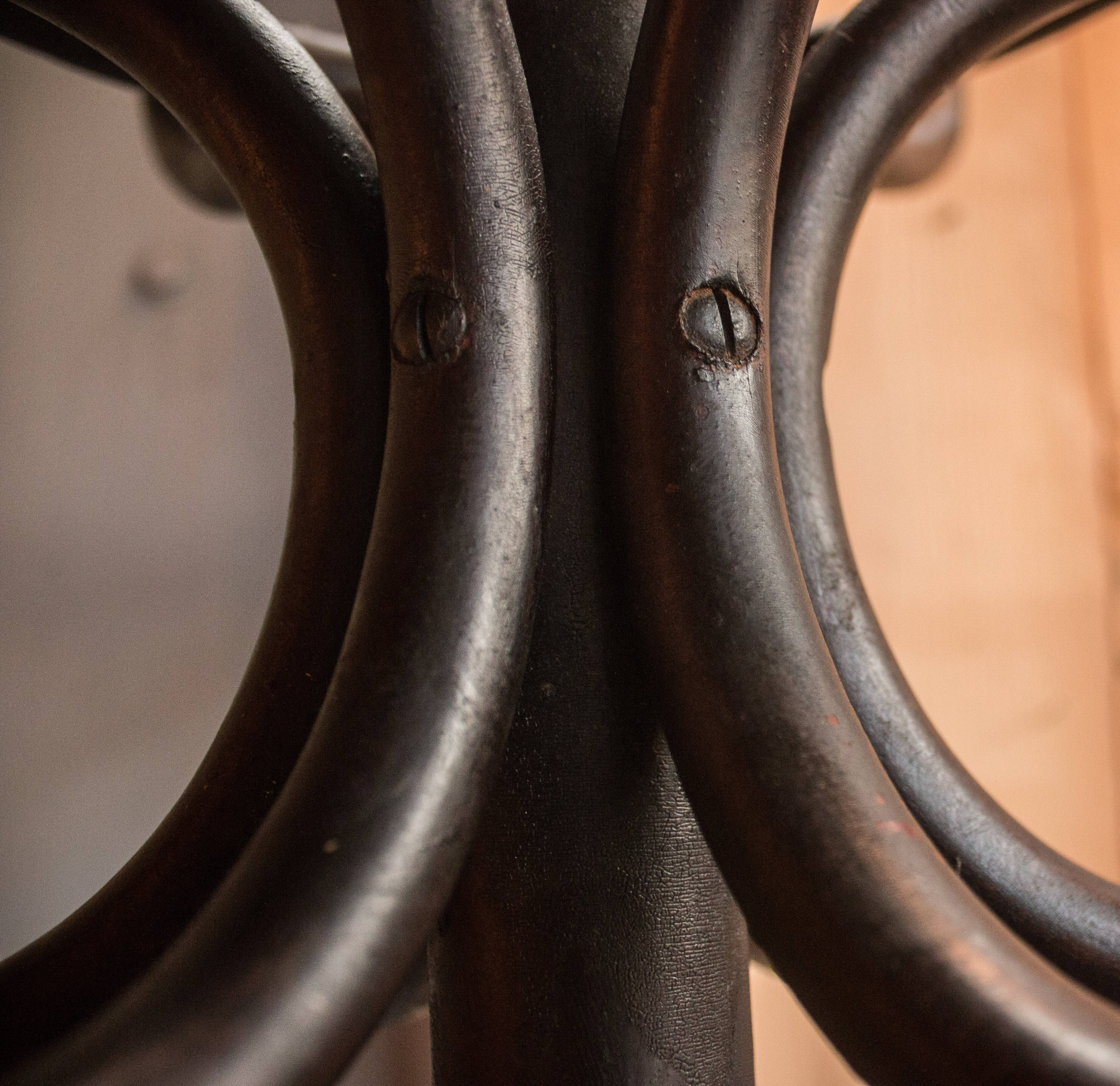 Parrot Thonet bentwood coatrack