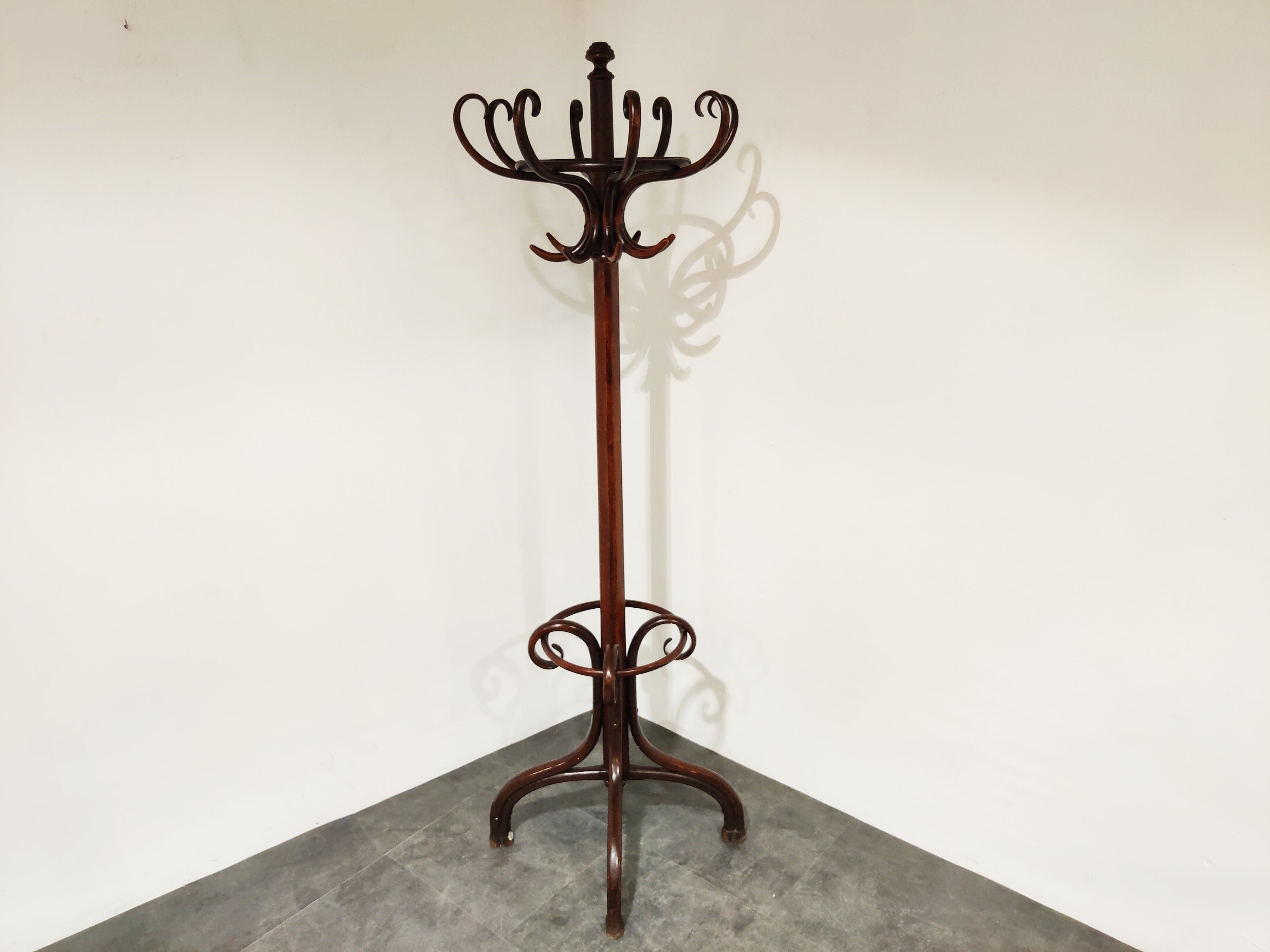 Bentwood coat stand by Thonet, 1920s