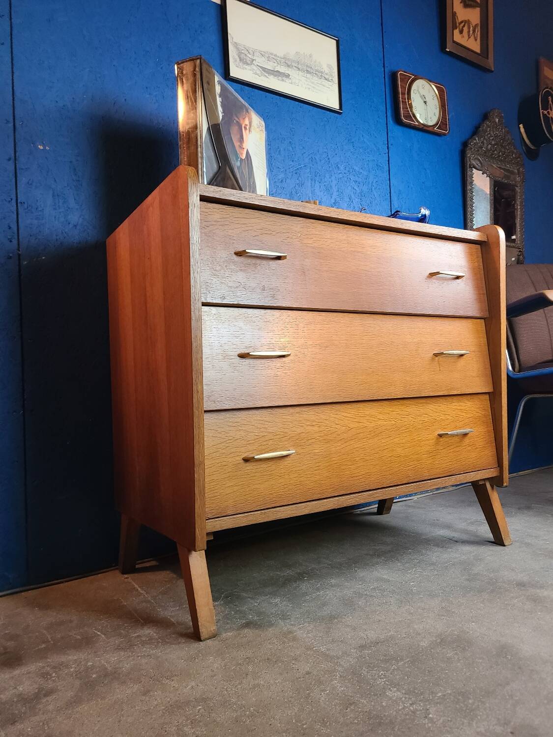 Vintage Scandinavian style chest of drawers. 60s