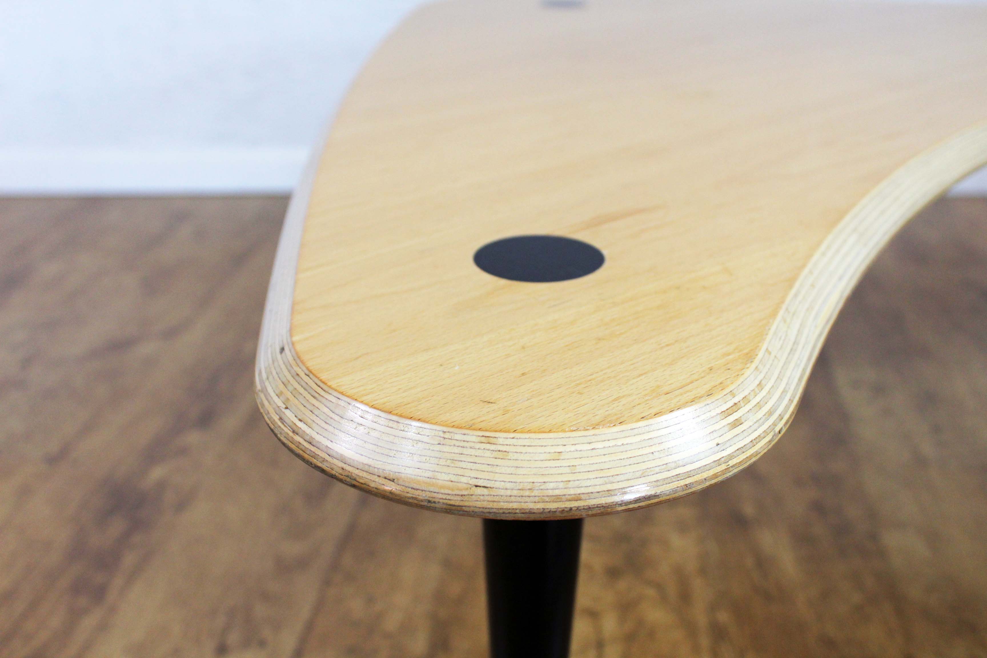 Coffee table "boomerang"