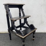 3-step library stepladder